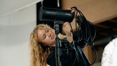 Photographer Gracie Stendl tries the Profoto D30 in our studio!