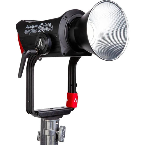 Aputure LS 600D Standard Daylight 600w LED Light 1